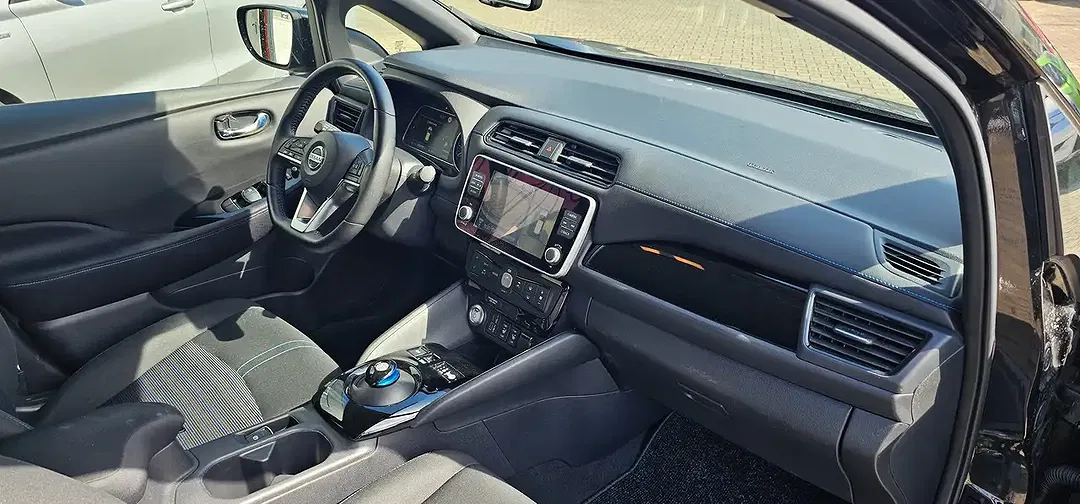 Nissan Leaf N-Connecta - Thumbnail 12