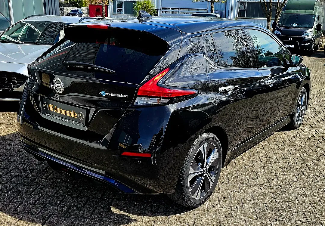 Nissan Leaf N-Connecta - Thumbnail 6