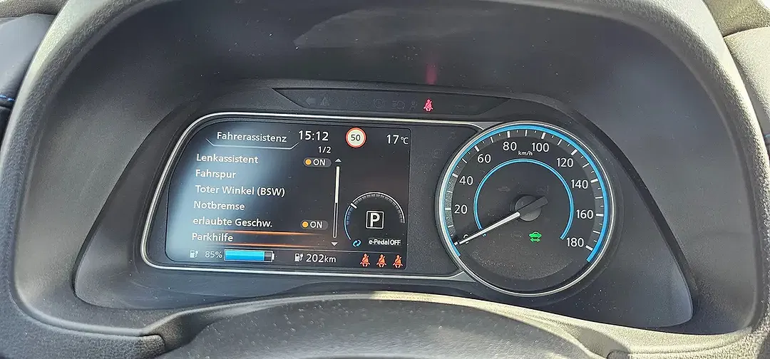 Nissan Leaf N-Connecta - Thumbnail 9