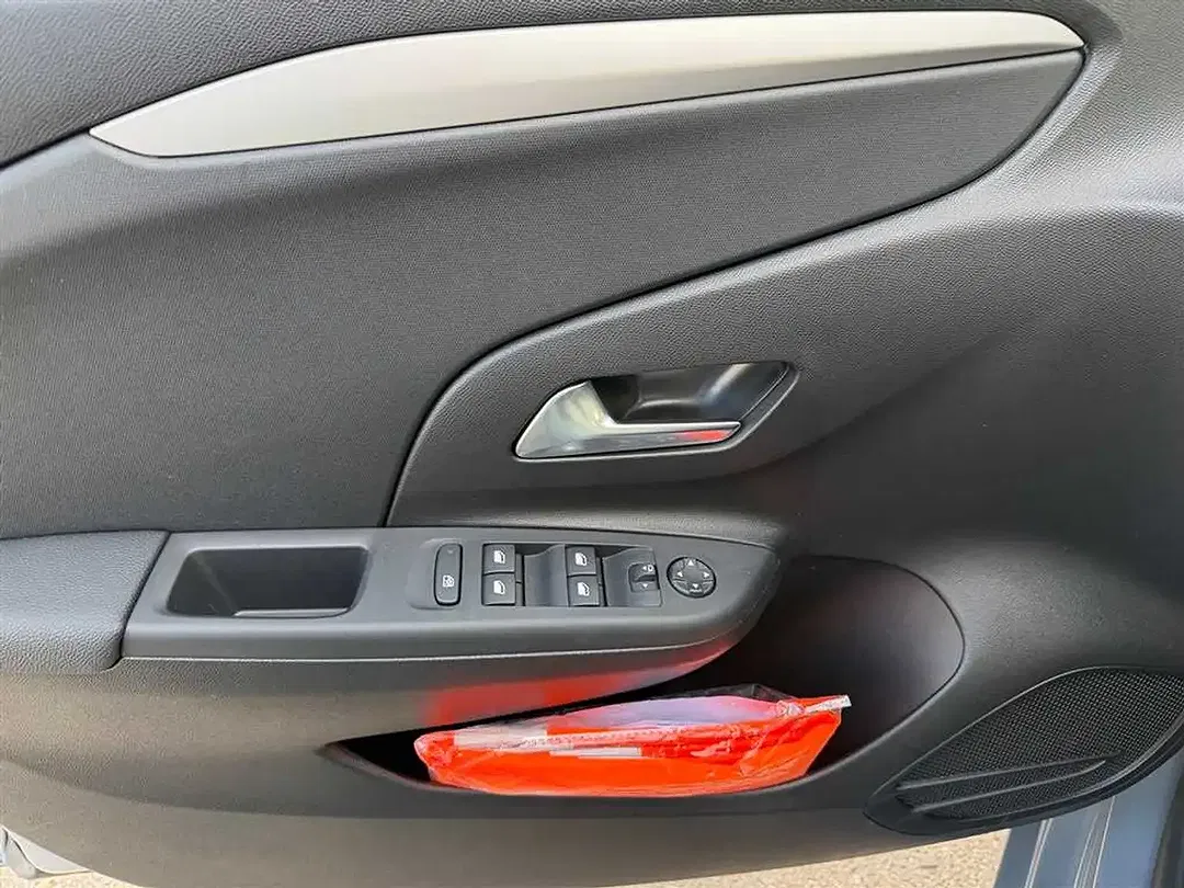 Opel Corsa Hybrid 1.2 Edition - Thumbnail 11