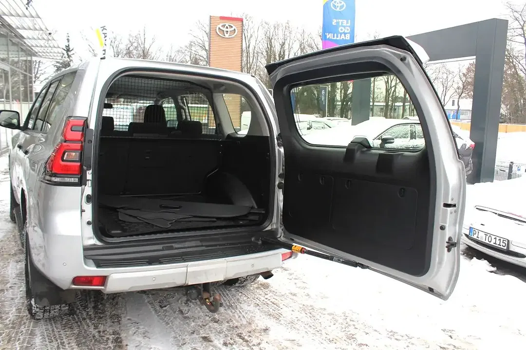 Toyota Land Cruiser 2.8 AUT 4x4 - foto 15