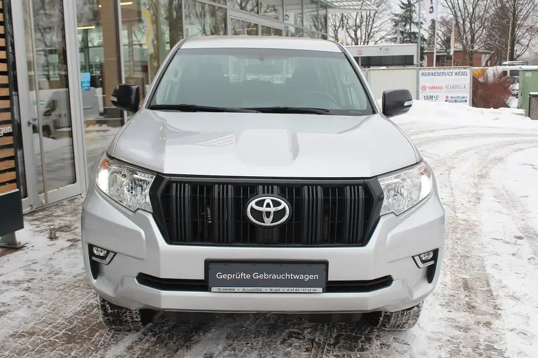 Toyota Land Cruiser 2.8 AUT 4x4 - Thumbnail 9