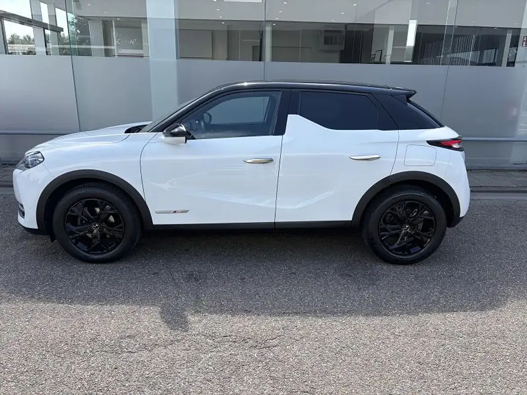 DS Automobiles DS 3 Crossback - Thumbnail 3