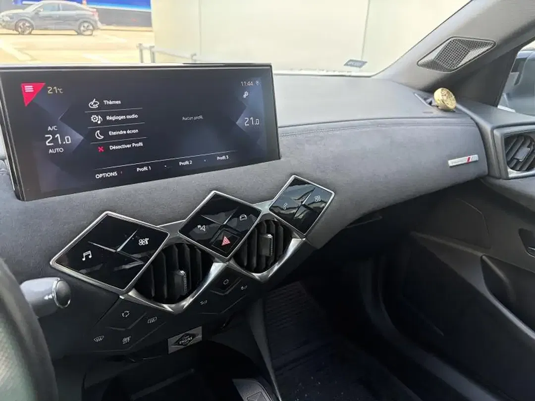 DS Automobiles DS 3 Crossback - Thumbnail 6