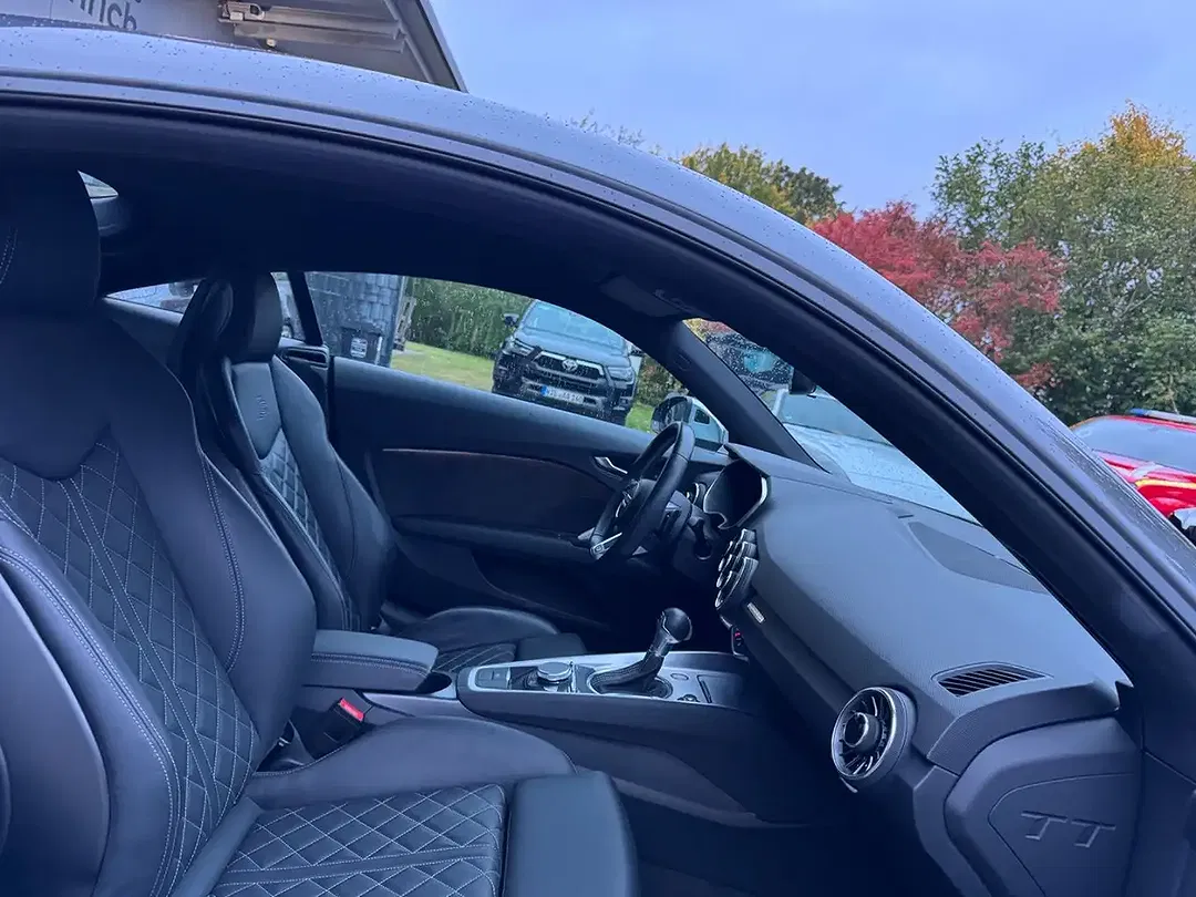 Audi TTS S tronic quattro Coupe - Thumbnail 11