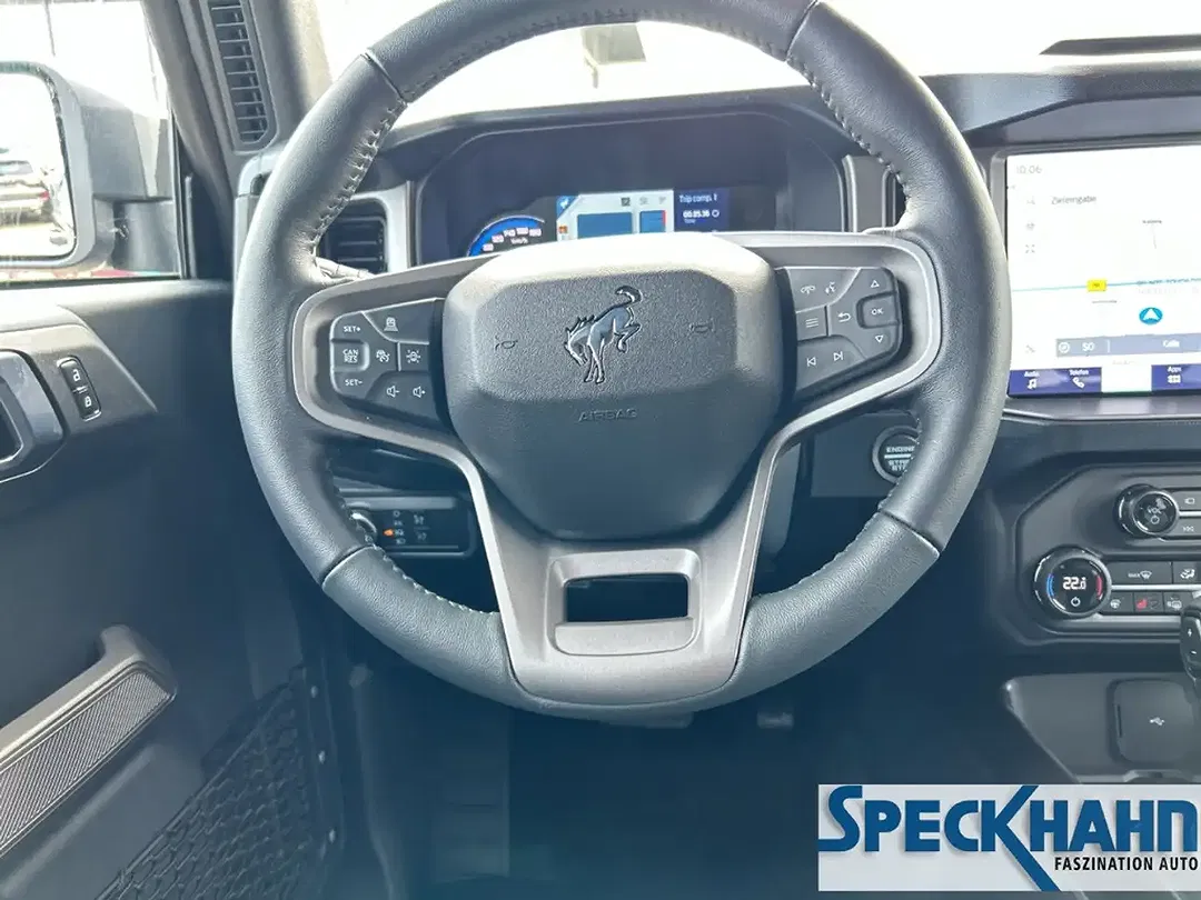 Ford Bronco 2.7 4x4 - foto 15