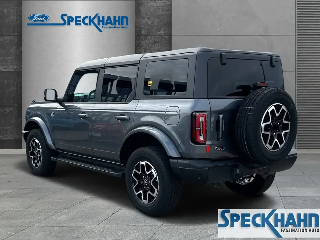 Ford Bronco 2.7 4x4 - foto 2