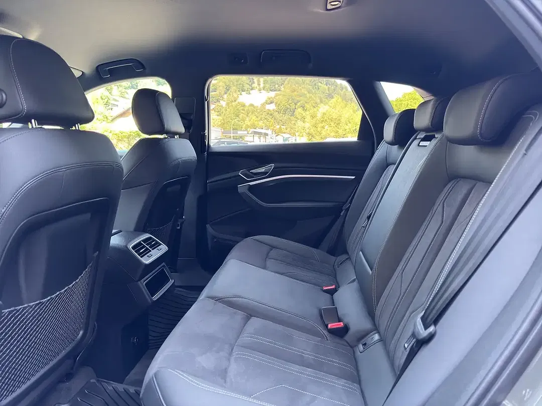 Audi Q8 e-tron 50 quattro - foto 15