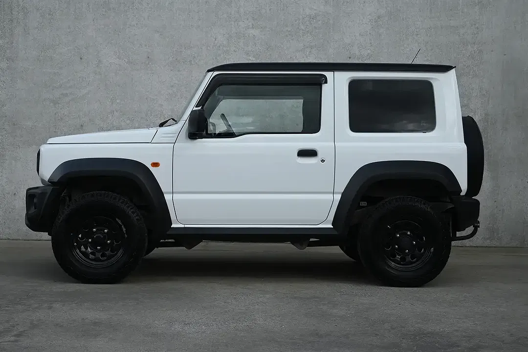 Suzuki Jimny 1.5 4x4 - Thumbnail 10