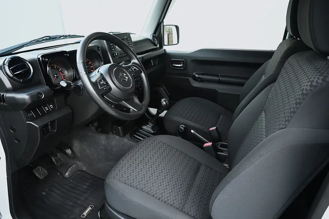 Suzuki Jimny 1.5 4x4 - Thumbnail 12