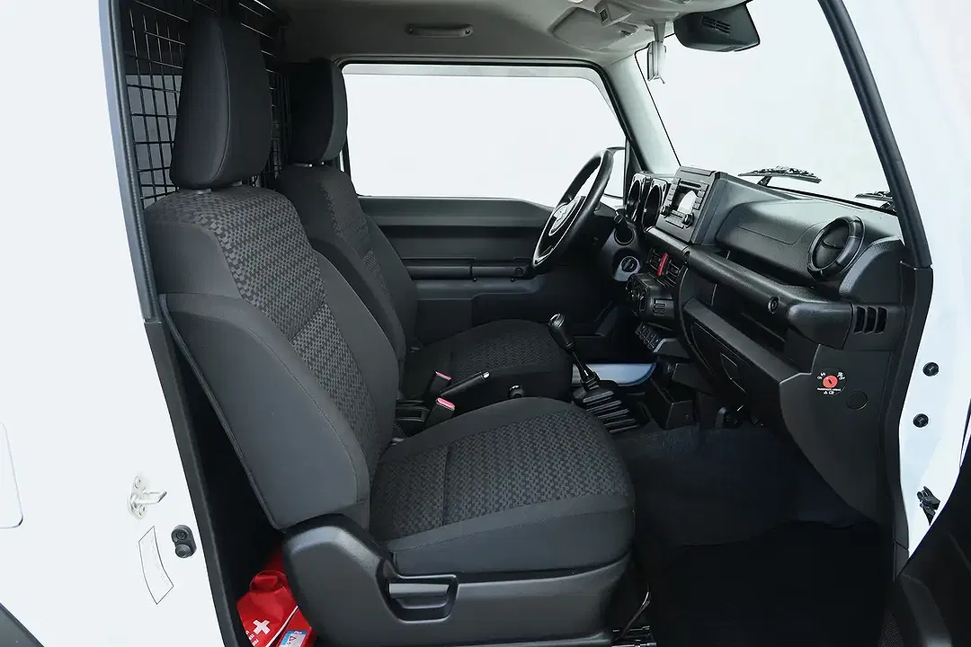 Suzuki Jimny 1.5 4x4 - Thumbnail 14