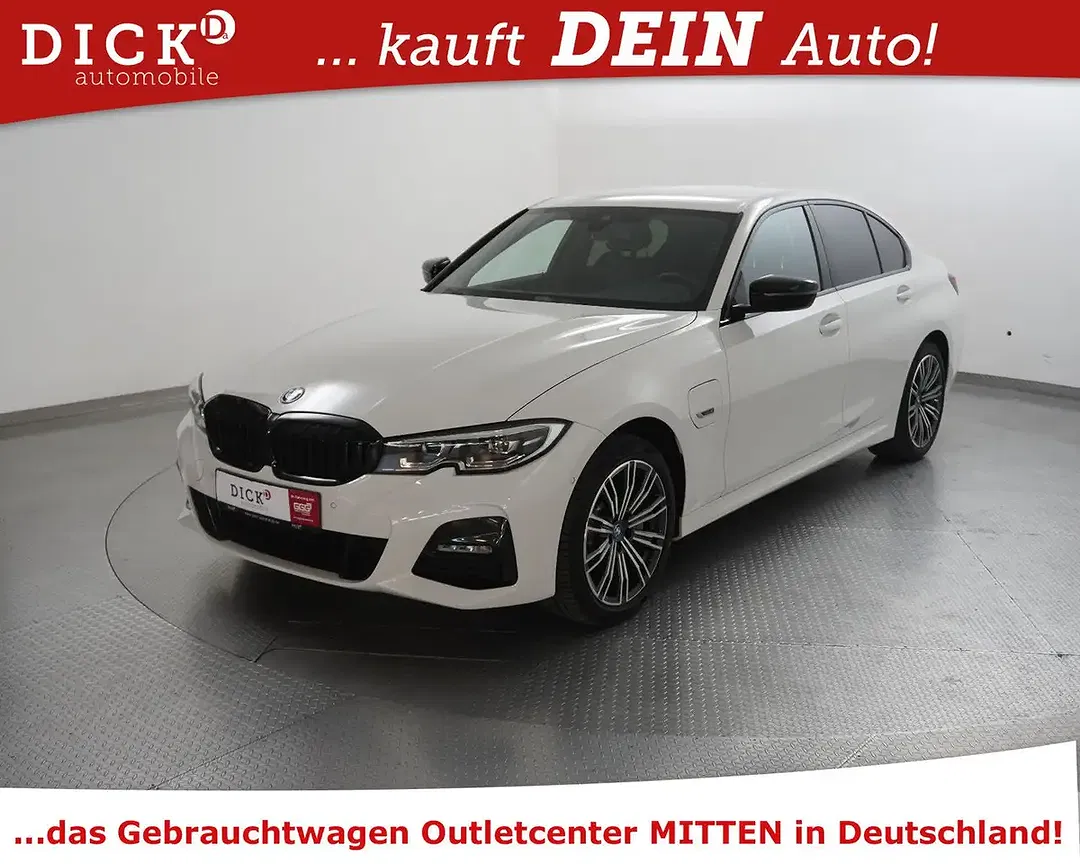 BMW 330 AUT M Sport - Thumbnail 4