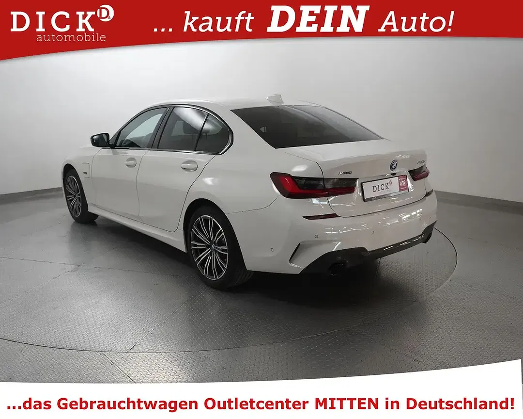 BMW 330 AUT M Sport - Thumbnail 6