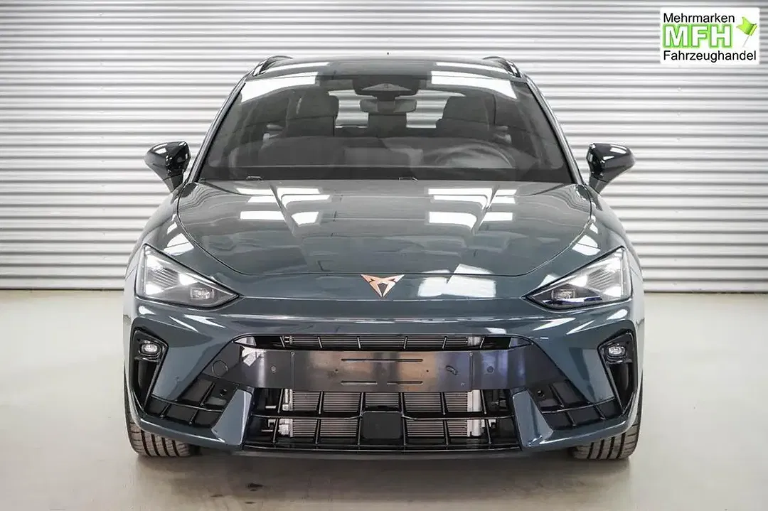 CUPRA Leon 2.0 TSI DSG 4x4 Sportstourer - Thumbnail 2