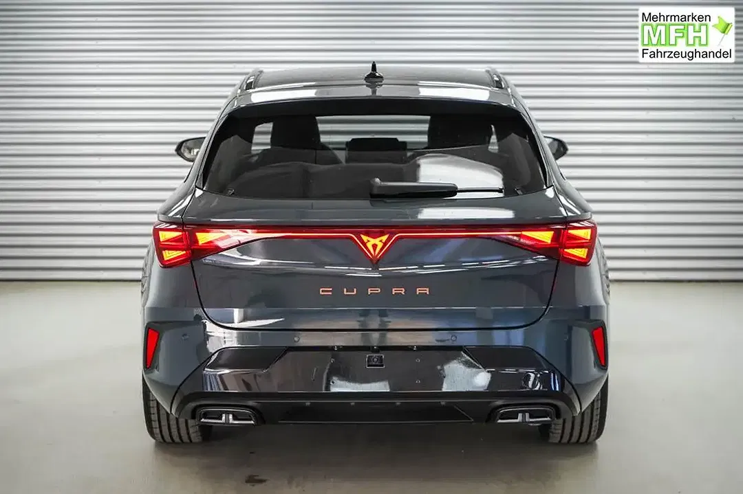 CUPRA Leon 2.0 TSI DSG 4x4 Sportstourer - Thumbnail 4