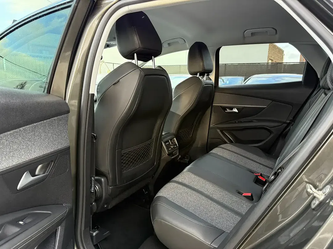 Peugeot 3008 130 - Thumbnail 13