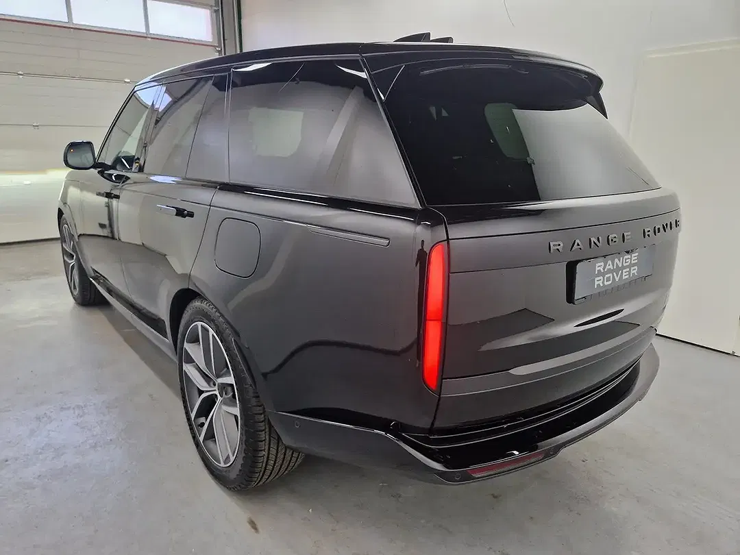 Land Rover Range Rover P550 3.0 PHEV SWB HSE - Thumbnail 4