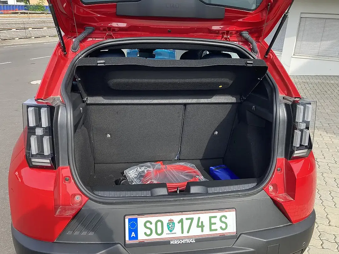 Fiat Grande Panda EV RED - Thumbnail 6