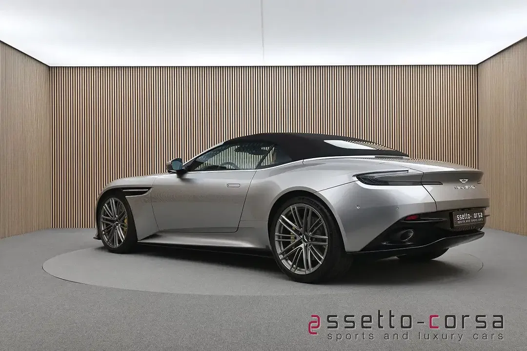 Aston Martin DB12 Volante - Thumbnail 10