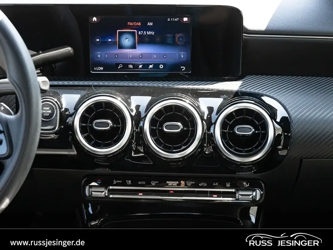 Mercedes-Benz CLA 250 MBUX - Thumbnail 9