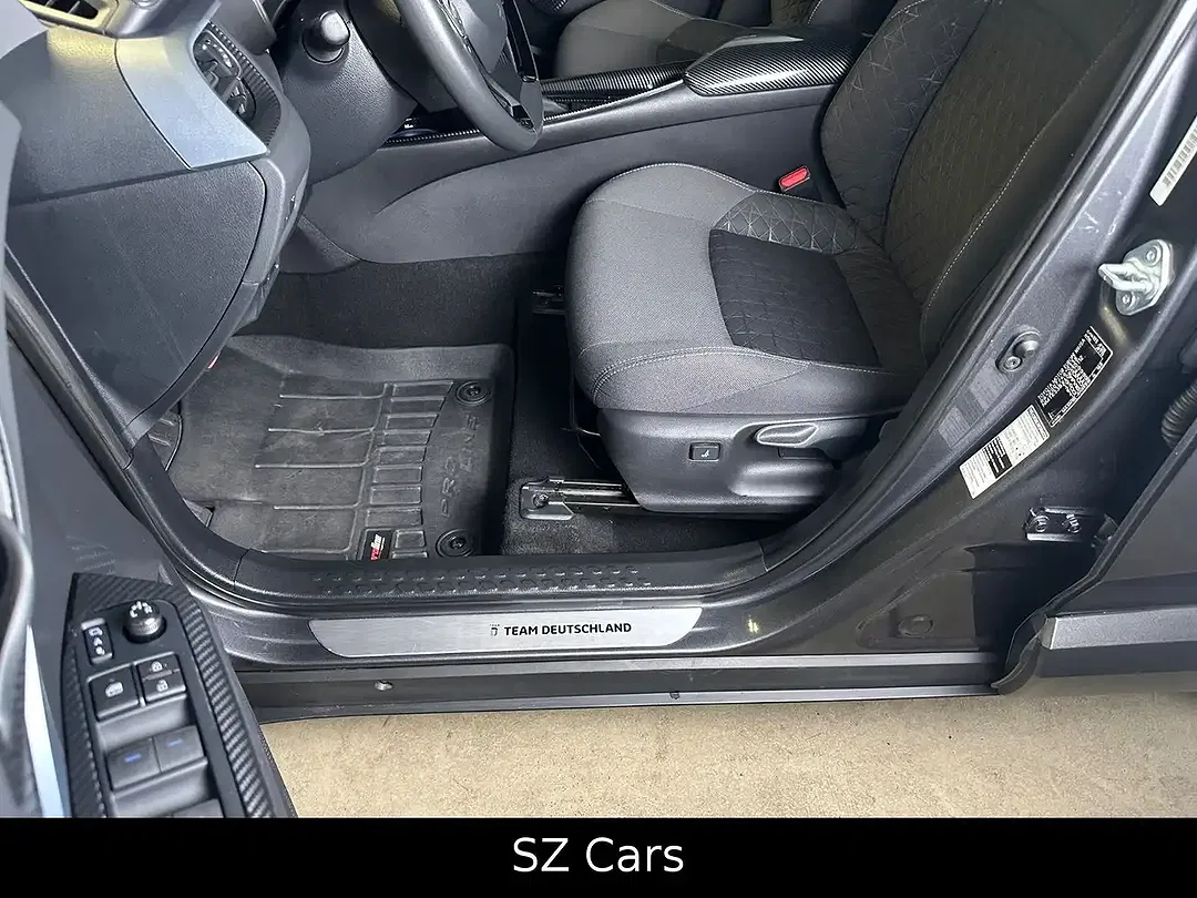 Toyota C-HR Hybrid Team Deutschland - Thumbnail 13