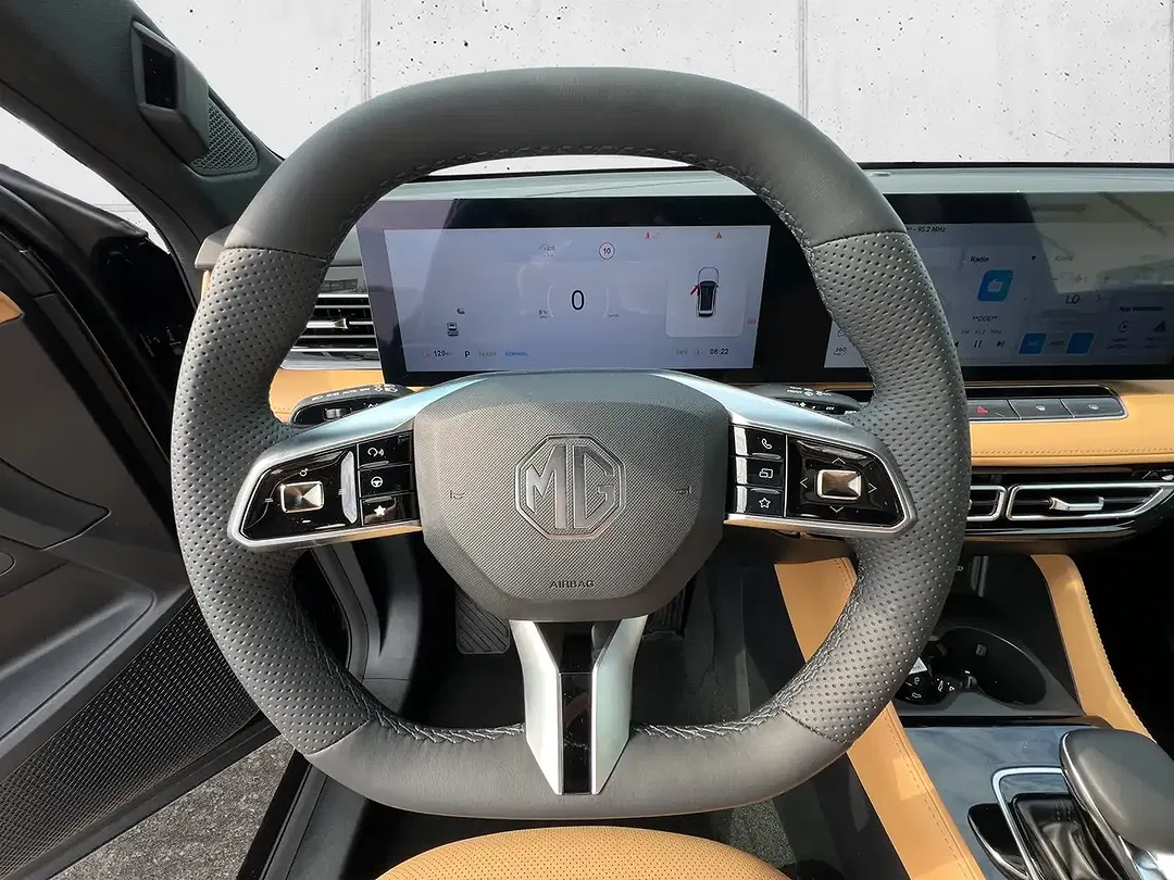 MG HS Hybrid Luxury - foto 11
