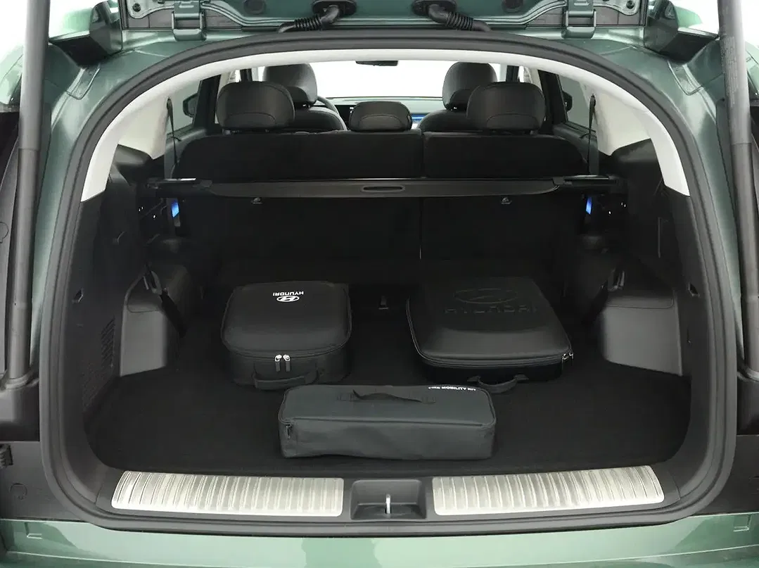 Hyundai IONIQ 9 - Thumbnail 8