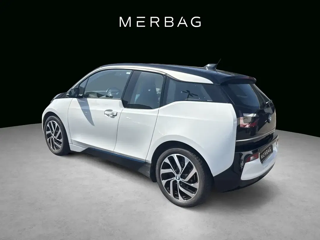 BMW i3 - Thumbnail 3
