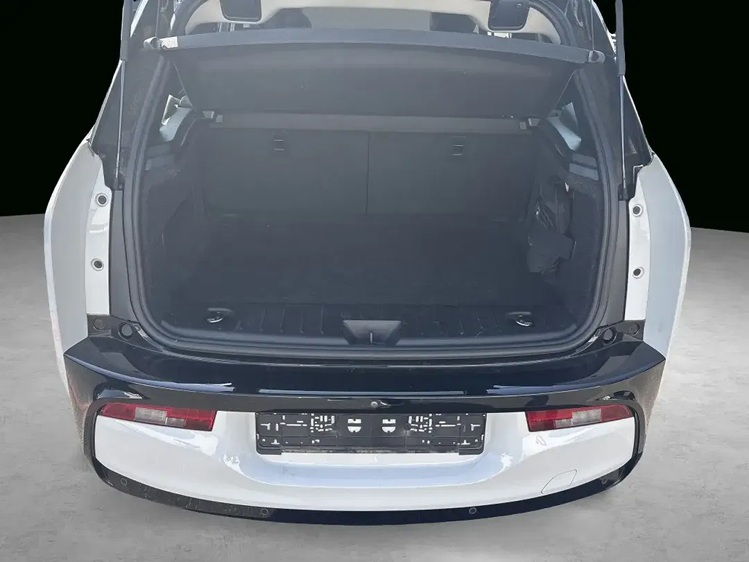 BMW i3 - Thumbnail 4