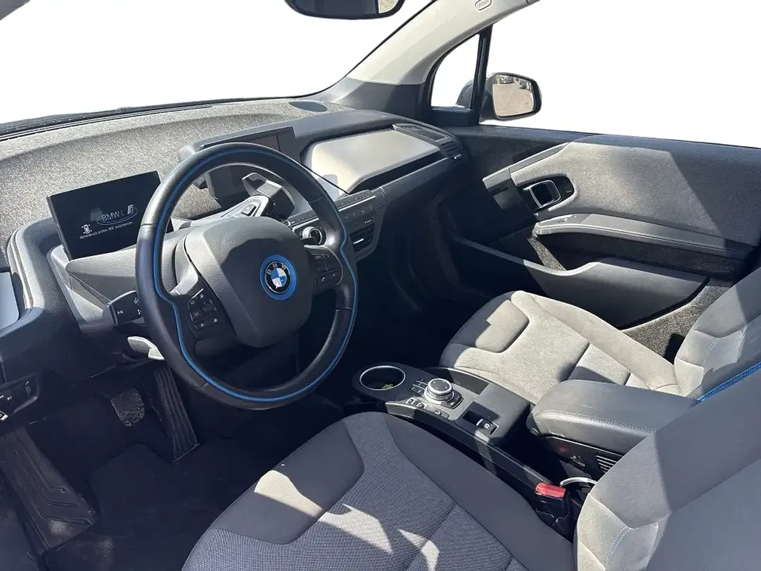 BMW i3 - Thumbnail 5