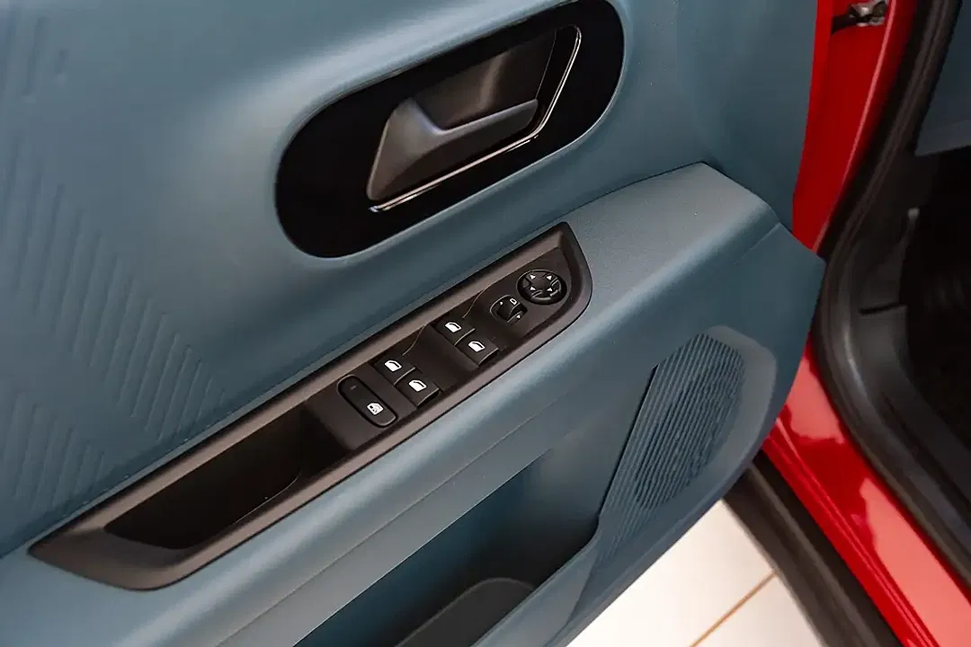 Fiat Grande Panda EV RED - Thumbnail 11