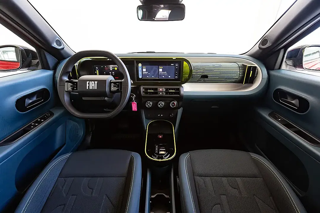 Fiat Grande Panda EV RED - Thumbnail 5