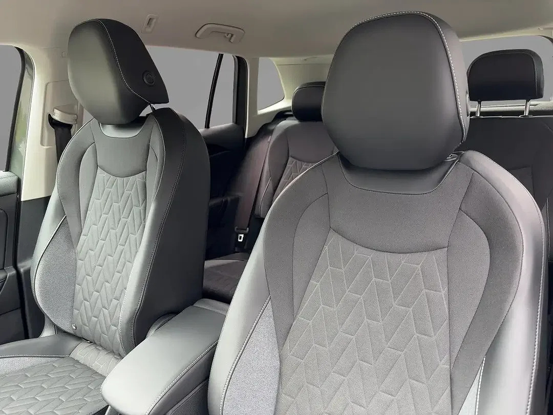 Volkswagen Tiguan 1.5 eTSI DSG - foto 14