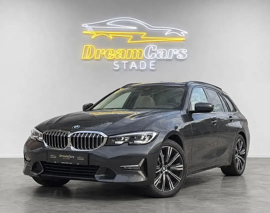 BMW 320 xDrive Luxury - Thumbnail 1