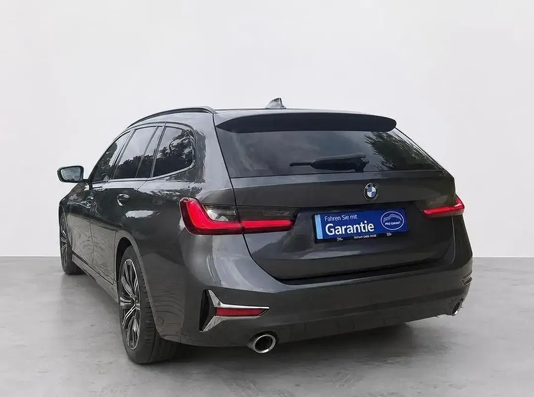 BMW 320 xDrive Luxury - Thumbnail 2
