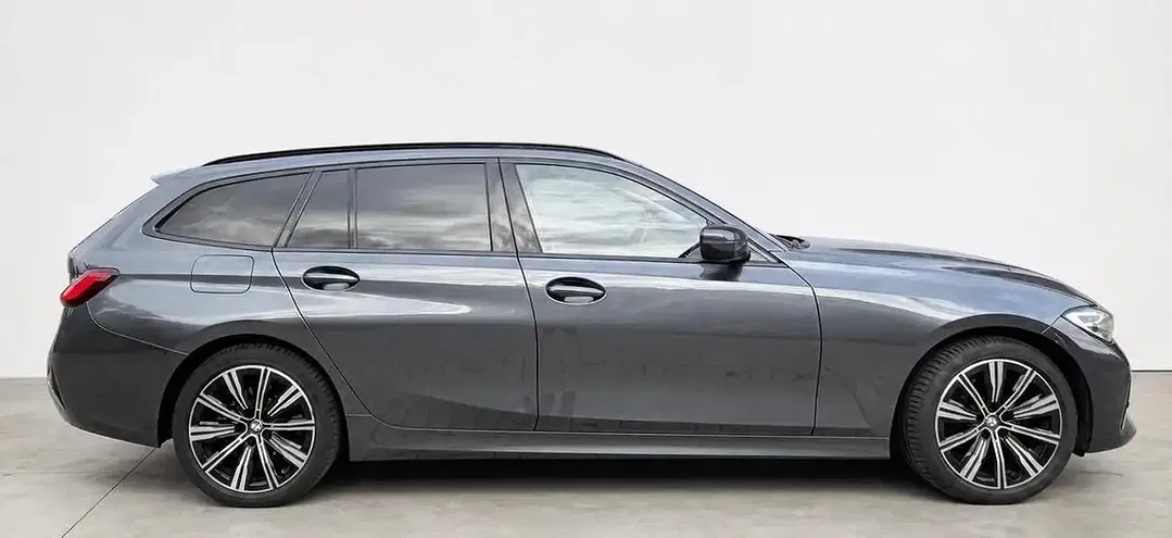 BMW 320 xDrive Luxury - Thumbnail 5