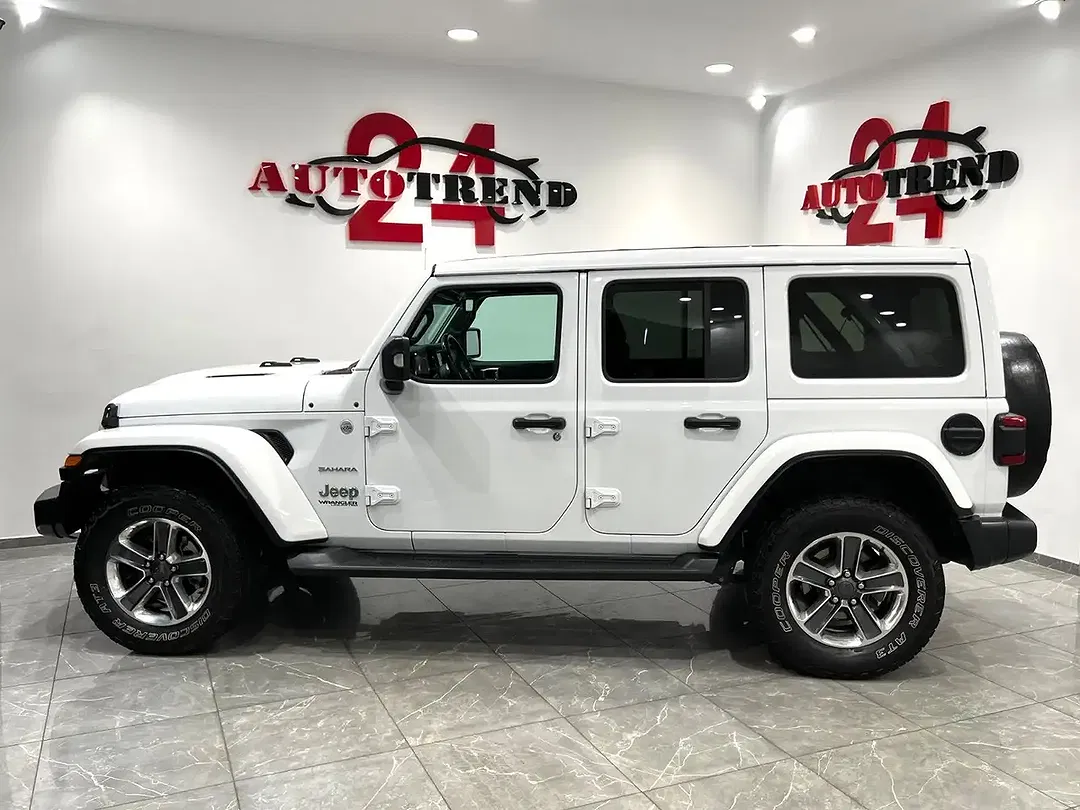 Jeep Wrangler Unlimited Sahara Softtop Sky One-Touch - Thumbnail 10