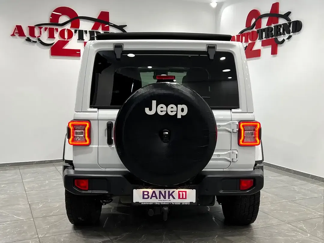 Jeep Wrangler Unlimited Sahara Softtop Sky One-Touch - Thumbnail 8