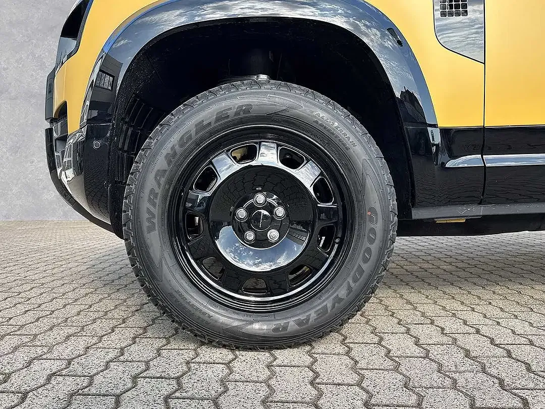 Land Rover Defender D350 Trophy Edition 110 - Thumbnail 14