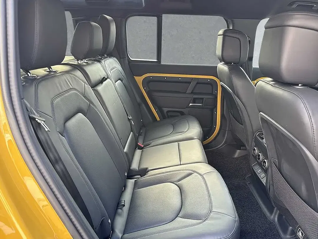 Land Rover Defender D350 Trophy Edition 110 - Thumbnail 5
