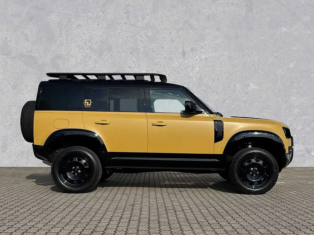 Land Rover Defender D350 Trophy Edition 110 - Thumbnail 6