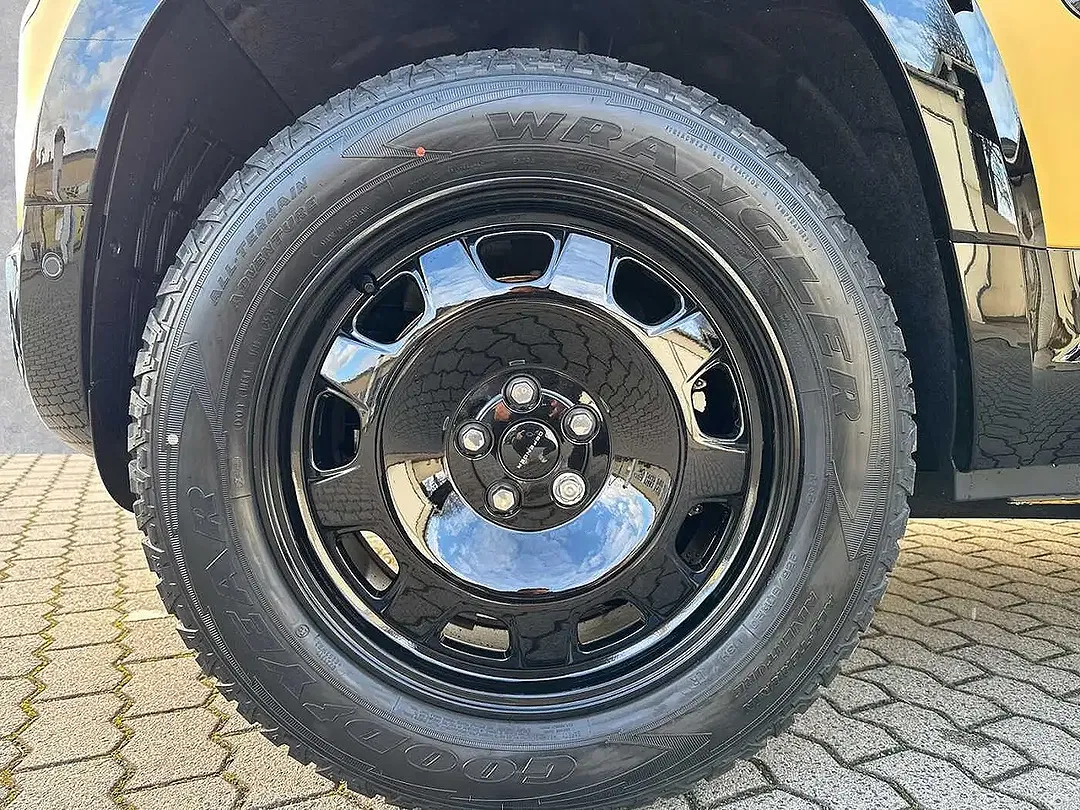 Land Rover Defender D350 Trophy Edition 110 - Thumbnail 9