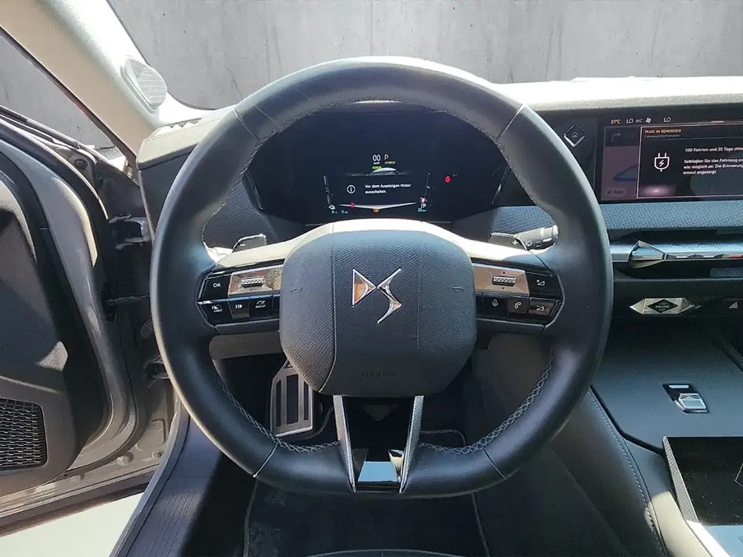 DS Automobiles DS 4 - Thumbnail 10