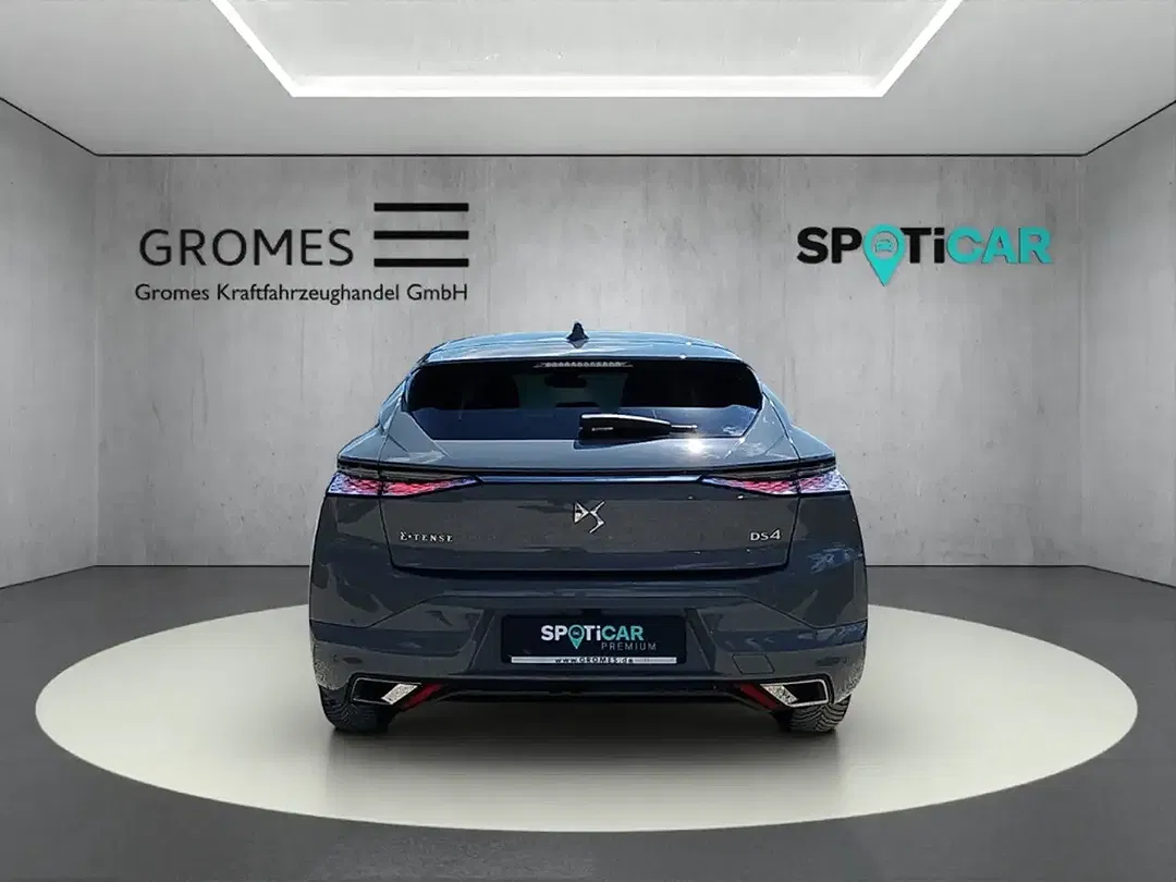 DS Automobiles DS 4 - Thumbnail 4