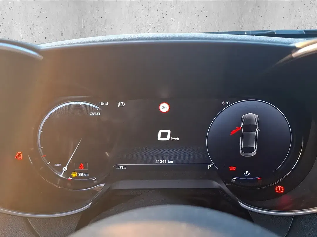 Alfa Romeo Giulia 2.0 16V Turbo Q4 Veloce - Thumbnail 13
