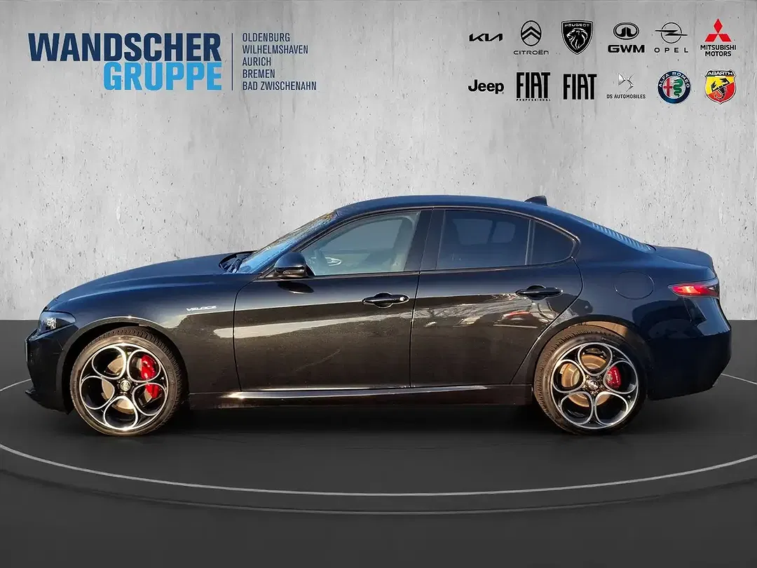 Alfa Romeo Giulia 2.0 16V Turbo Q4 Veloce - Thumbnail 4