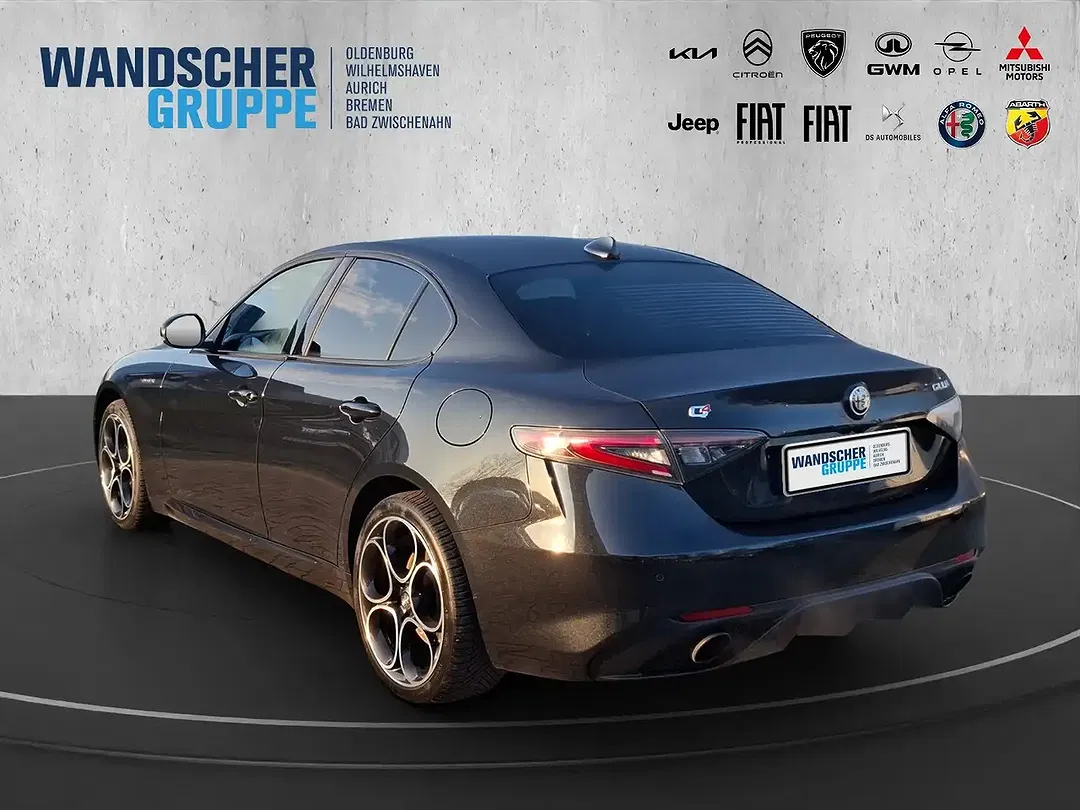 Alfa Romeo Giulia 2.0 16V Turbo Q4 Veloce - Thumbnail 5