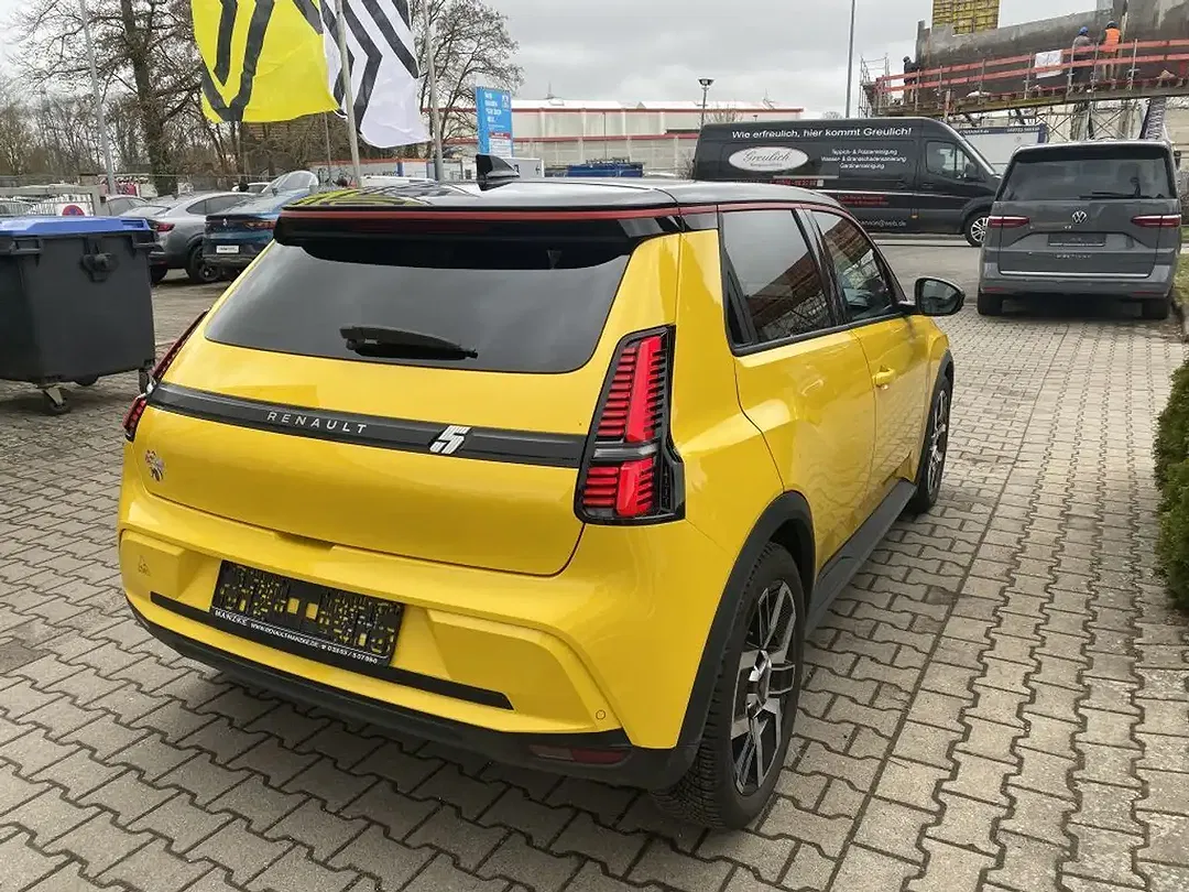 Renault R 5 E-Tech Techno Urban - Thumbnail 4