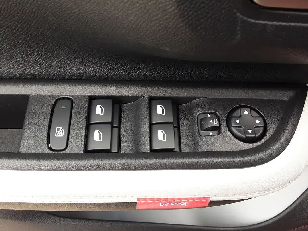 Citroen C3 THP Max - Thumbnail 13