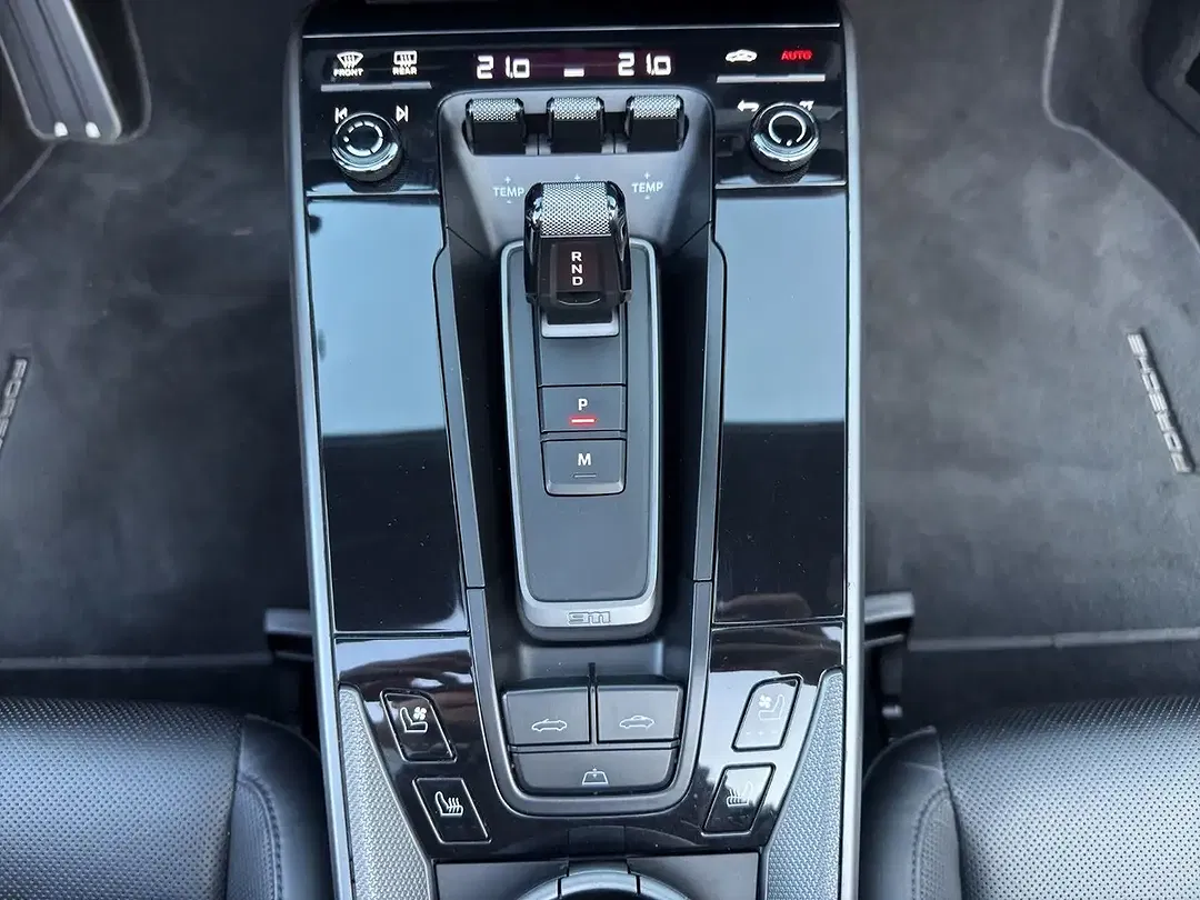 Porsche 911 Carrera S Cabriolet - Thumbnail 24